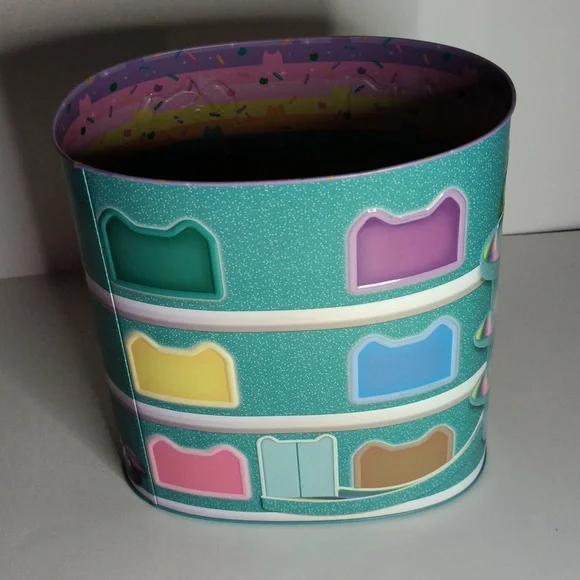 Dream Works Gabby's Dollhouse Girl's Pastel Waste Basket🗑️ NWOT - Picture 6 of 9